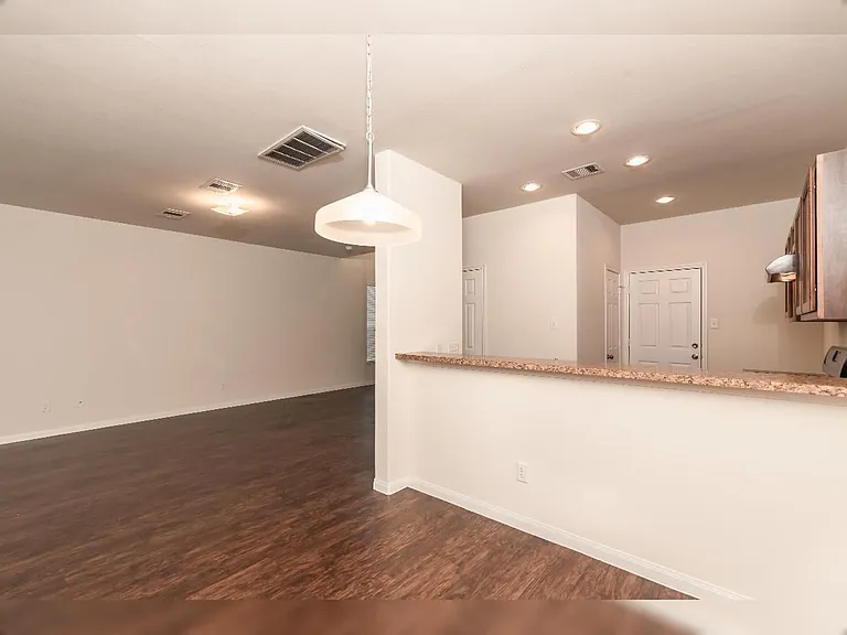 Santa Cecilia Ln — Photo 6