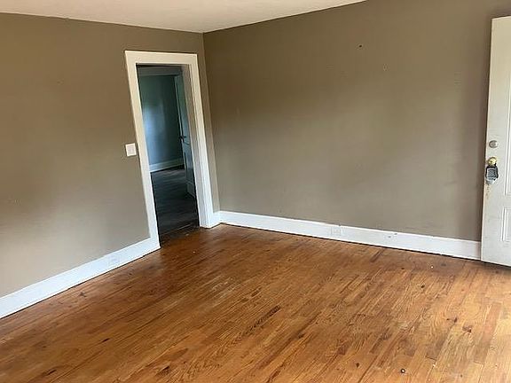 4th image of 312 Morrow Dr