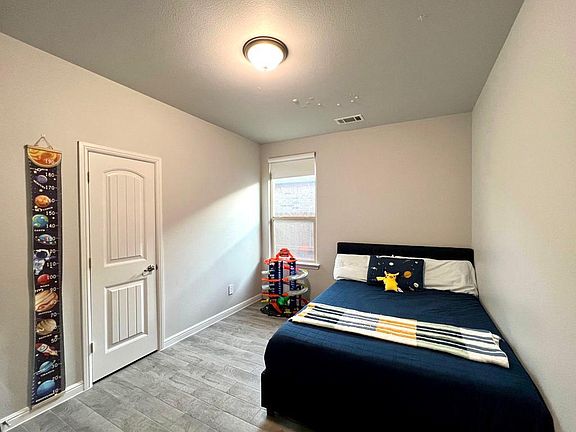 5th image of 6914 McPherson Ln