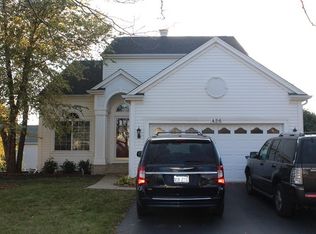 426 Cardinal Dr, Bartlett, IL