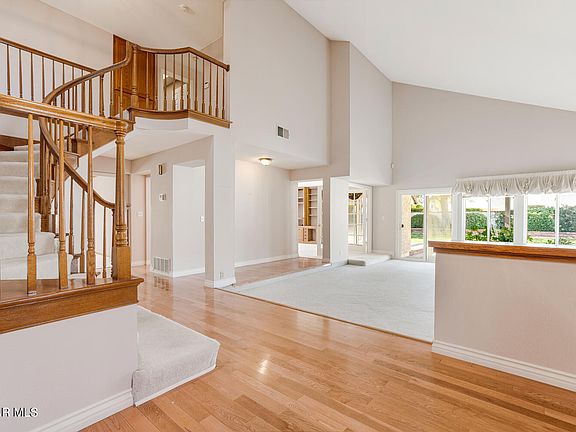 5th image of 3277 Baccarat St