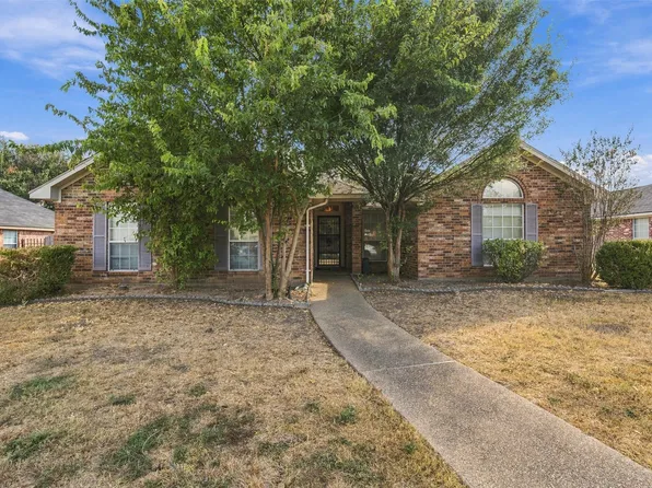 948 Cheyenne Trl, Hewitt, TX 76643