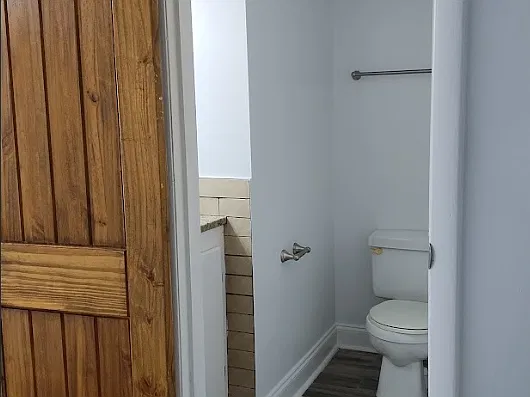 291 S Pond St — Photo 2