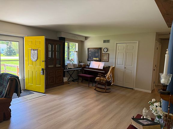 5th image of 2215 W 18th St