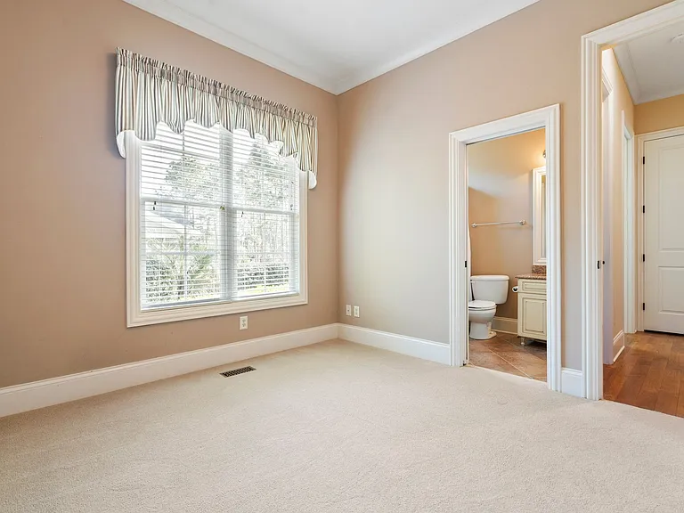 2686 Medina Ct — Photo 70