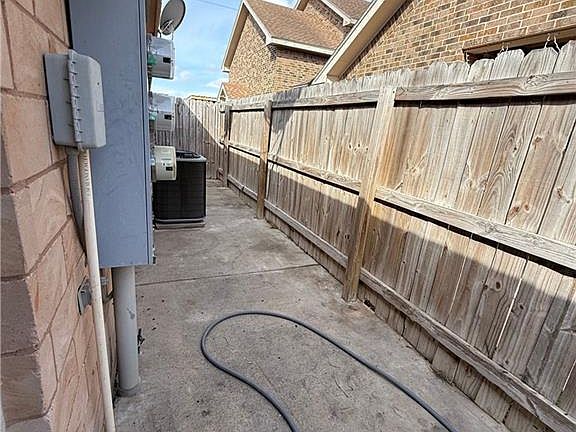 2nd image of 1208 S Diplomat Dr #4