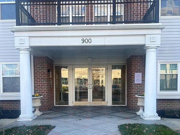 4th image of 900 Red Brook Blvd Unit 101