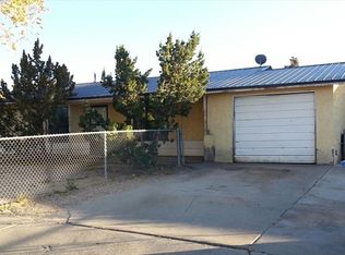 1700 W Shadowood Ln, Espanola, NM 87532