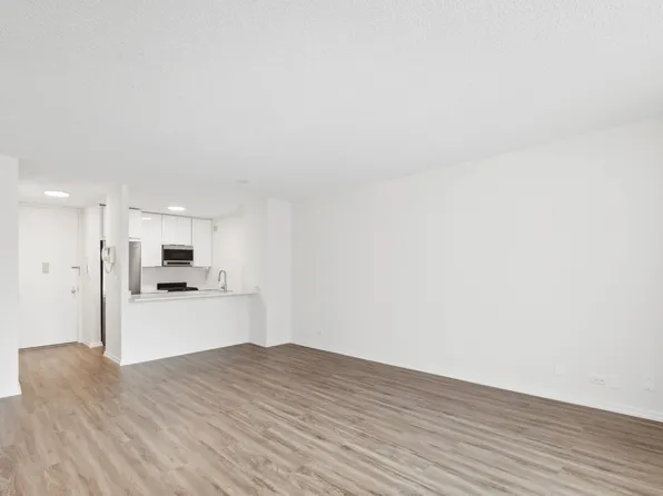 30 W 61st St APT 20E, New York, NY 10023
