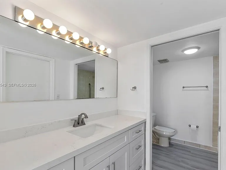 11715 SW 18th St #410 — Photo 12