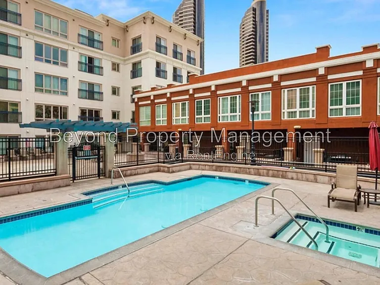 450 J St #7171 — Photo 11
