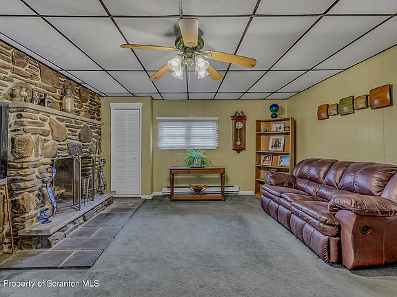 3rd image of 1114 Springbrook Ave