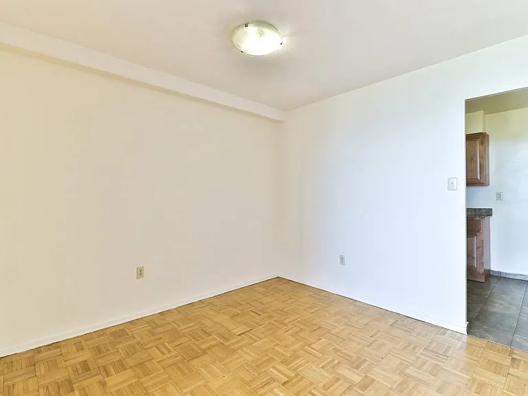 20 Carabob Ct — Photo 13