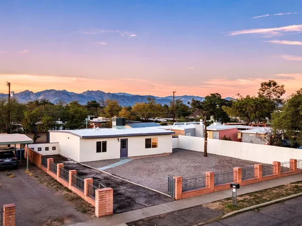 2925 E 18th St, Tucson, AZ 85716