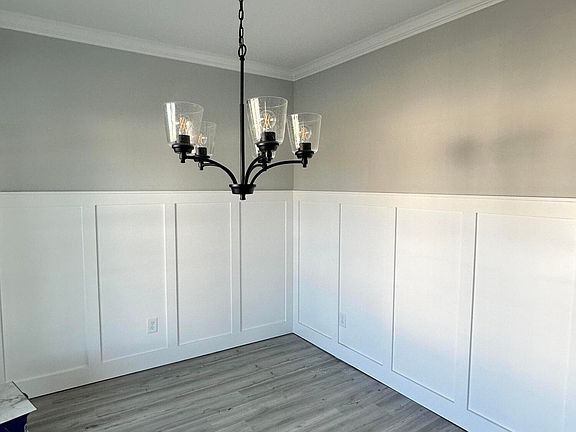 3rd image of 917 Finn Court