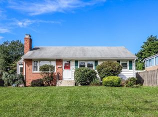 15 Longview Dr, Newington, CT 06111