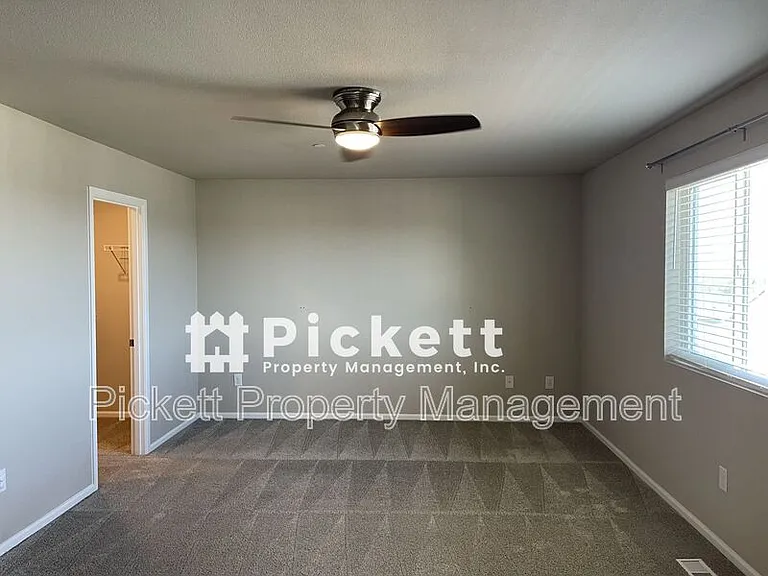 938 Timberline Ave — Photo 10