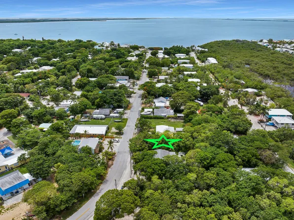 10 N Marlin Ave, Key Largo, FL 33037