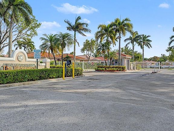 3rd image of 677 NW 129th Way