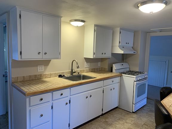 2nd image of 70 Washington Ave #2