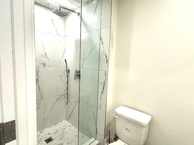 36 Mitre Pl #BASEMENT — Photo 9