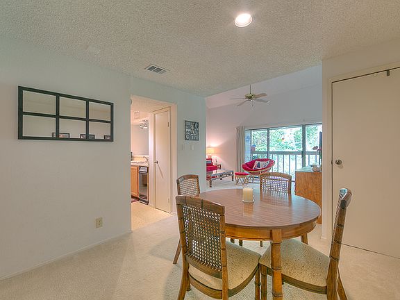 3rd image of 3900 Aspen Dr APT 2
