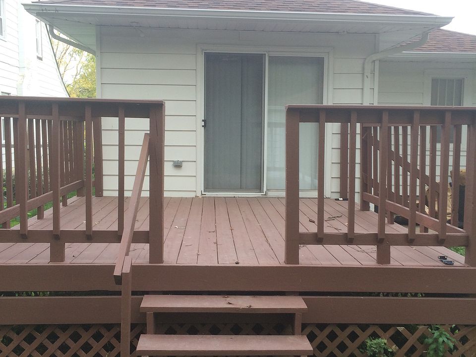2nd image of 1021 Gladwin St