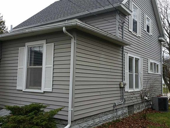 2nd image of 715 N Frederick Ave