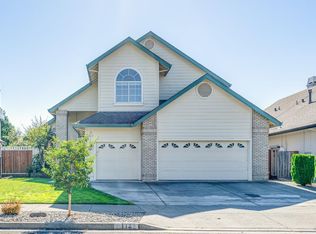 2112 Bock St, Santa Rosa, CA 95403