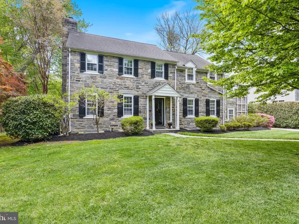 256 Hilldale Rd, Villanova, PA 19085