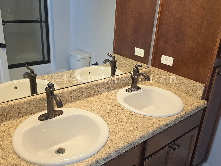 25 Barnett Shoals Dr — Photo 21