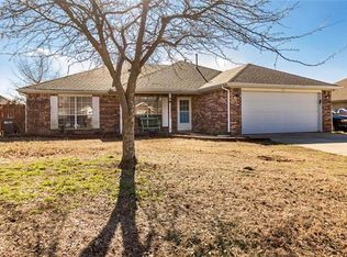 95 W Briarmeadow St, Farmington, AR 72730