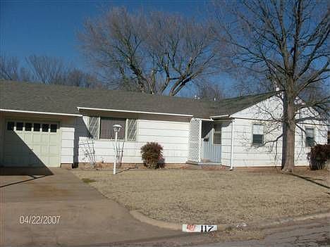 1st image of 117 W Cherry St