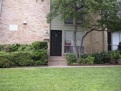 1st image of 3203 Carlisle St #140