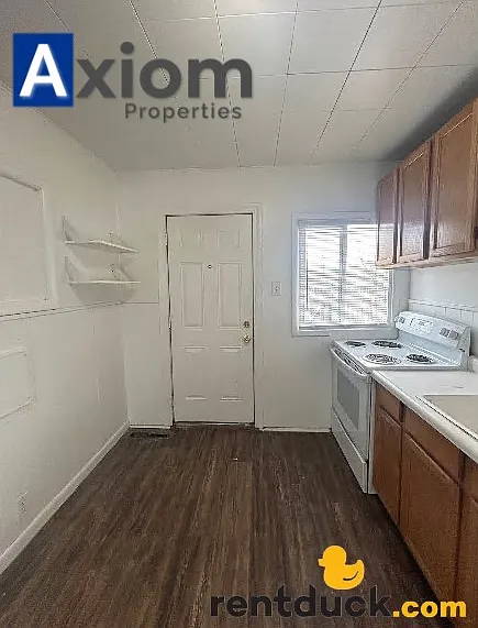 217 W Sherman St — Photo 4