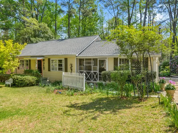 1467 Berkeley Ln, Atlanta, GA 30329