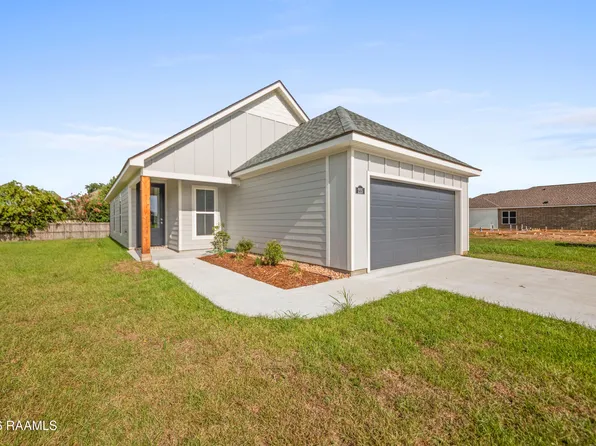 215 Gun Runner Dr, Carencro, LA 70520