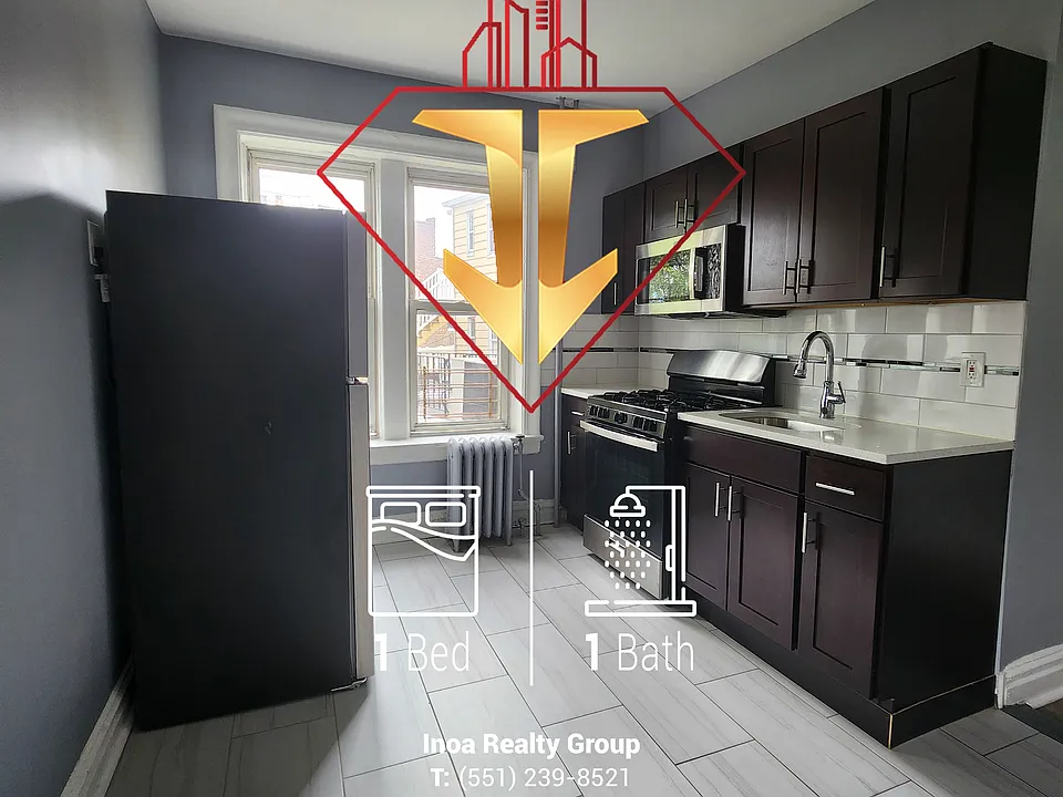 176 Broadway #3