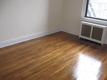 5th image of 4-224 Martine Ave #4