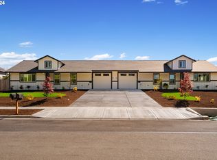 2900 N Crater Ln, Newberg, OR 97132