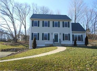 261 Twin Lakes Rd, North Branford, CT 06471