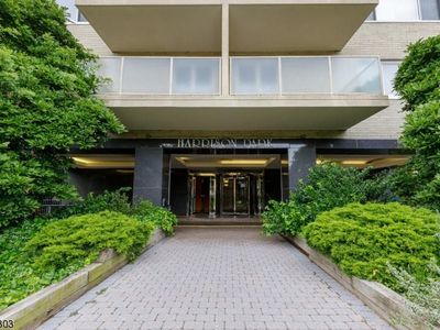 377 S Harrison St APT 18KK, East Orange, NJ, 07018