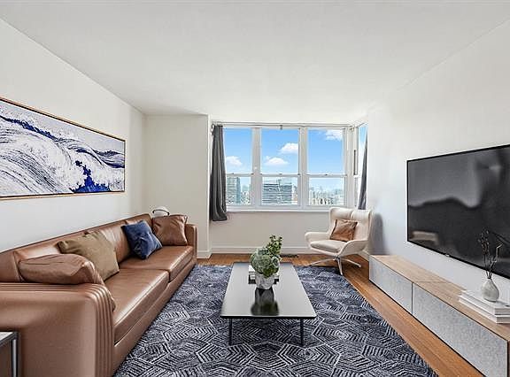 5th image of 88 Morgan St APT 4303