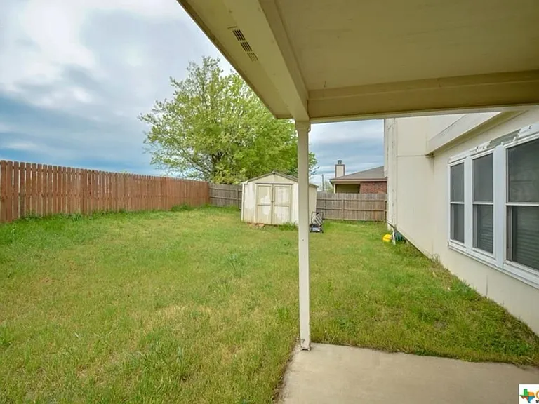 2702 Verbena Loop — Photo 36
