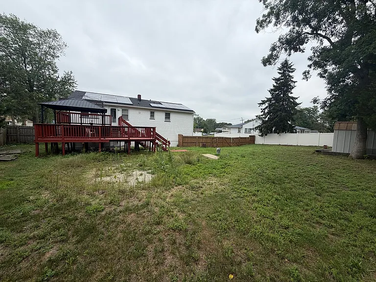 536 Skylark Dr — Photo 2