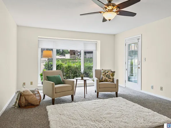 7100 Oldpost Rd #20, Lincoln, NE 68506