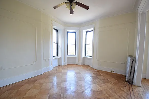 Rented by Rolling Stone Realty LLC | media 15