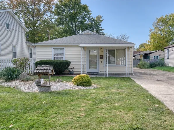1294 E 351st St, Eastlake, OH 44095