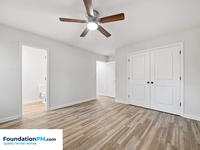1398 E Barton Ave — Photo 11