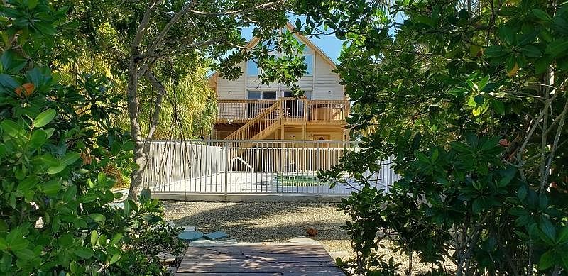 2nd image of 499 Sombrero Beach Rd